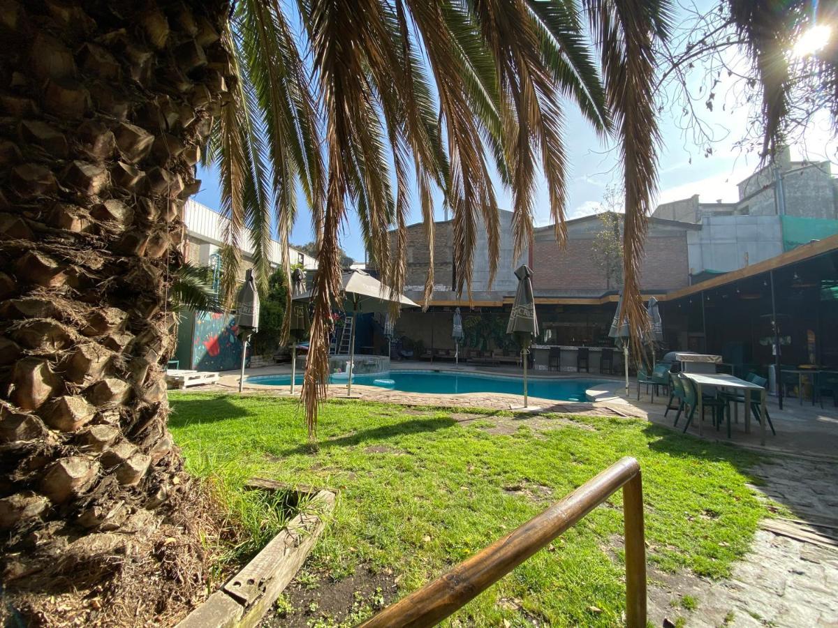La Casa Roja Hostal
