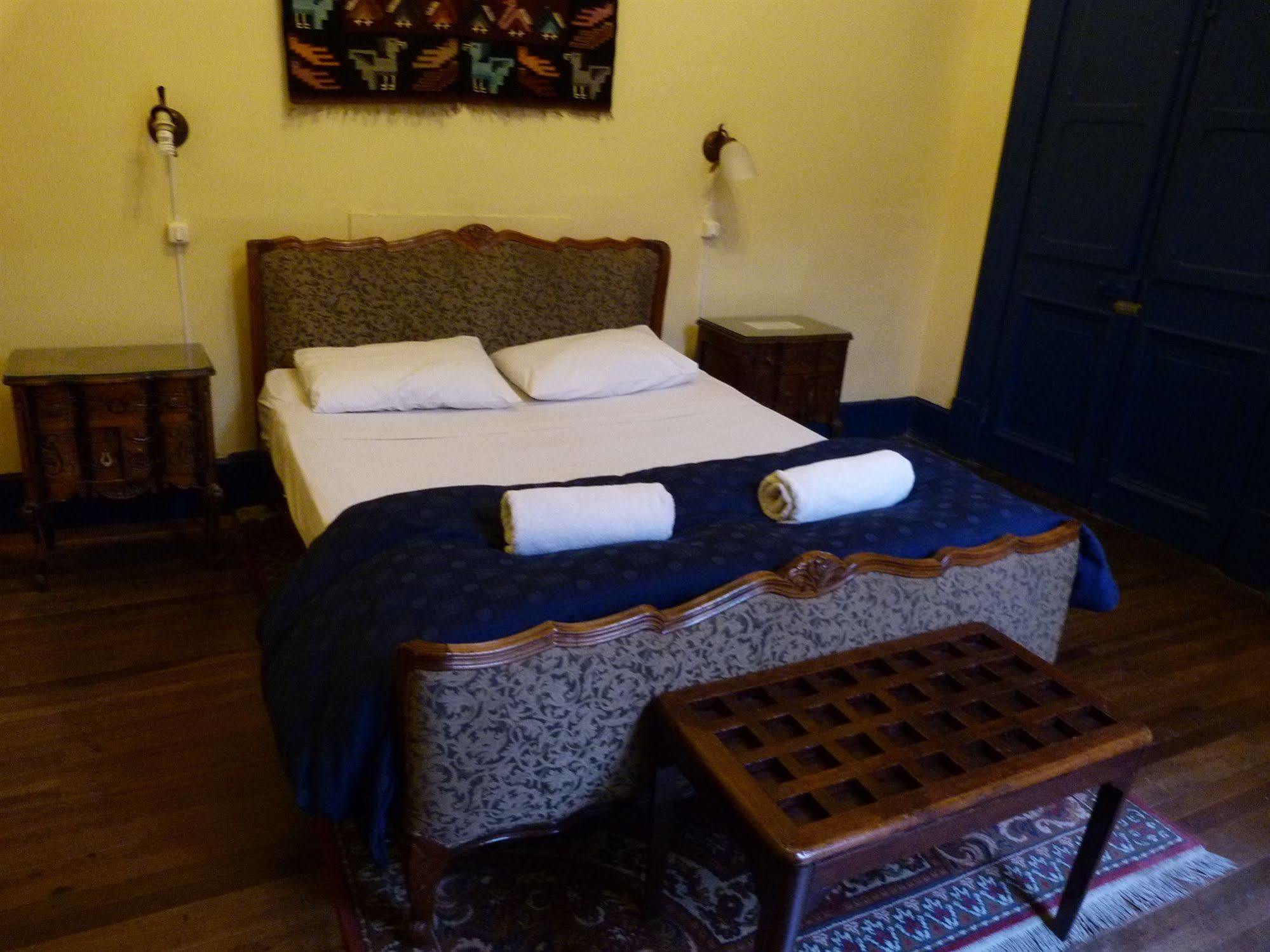 La Casa Roja Hostal